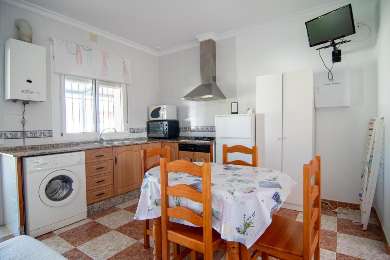 Apartamentos La Palmera Conil De La Frontera Exterior foto
