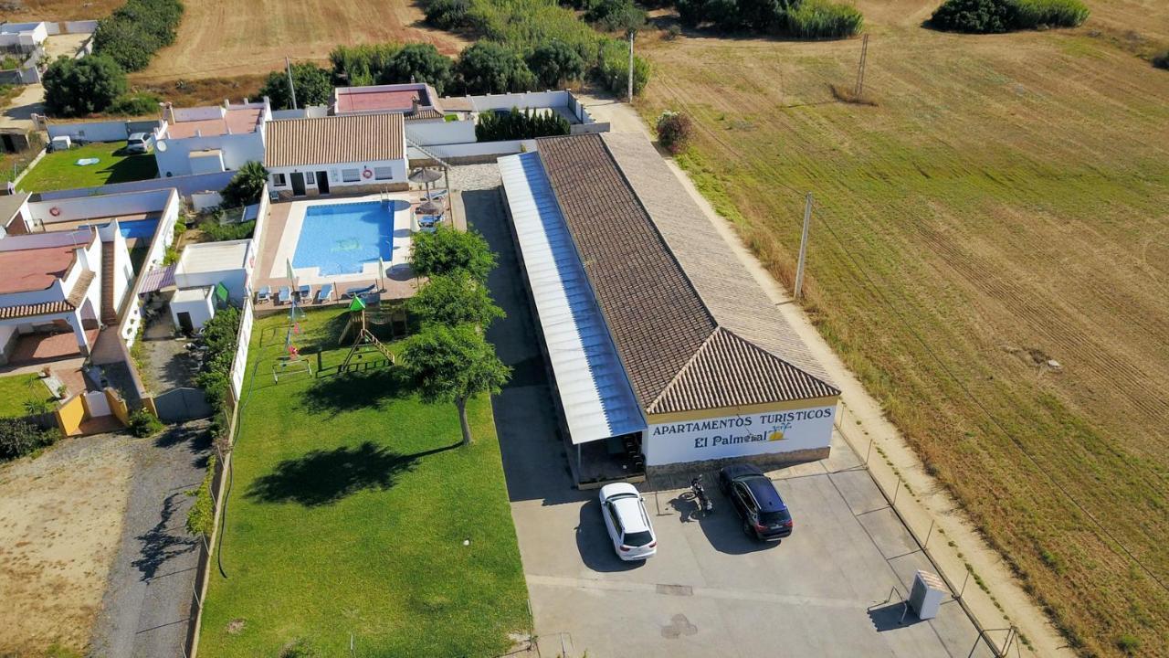 Apartamentos La Palmera Conil De La Frontera Exterior foto